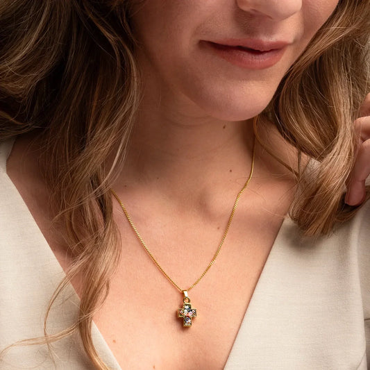KRUIS HANGER - MICROMOSAIC JEWELRY - GOUDEN METAAL