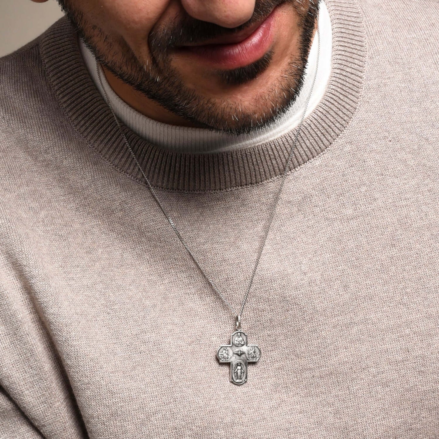 SCAPULAR - KRUIS HANGER - ZILVER