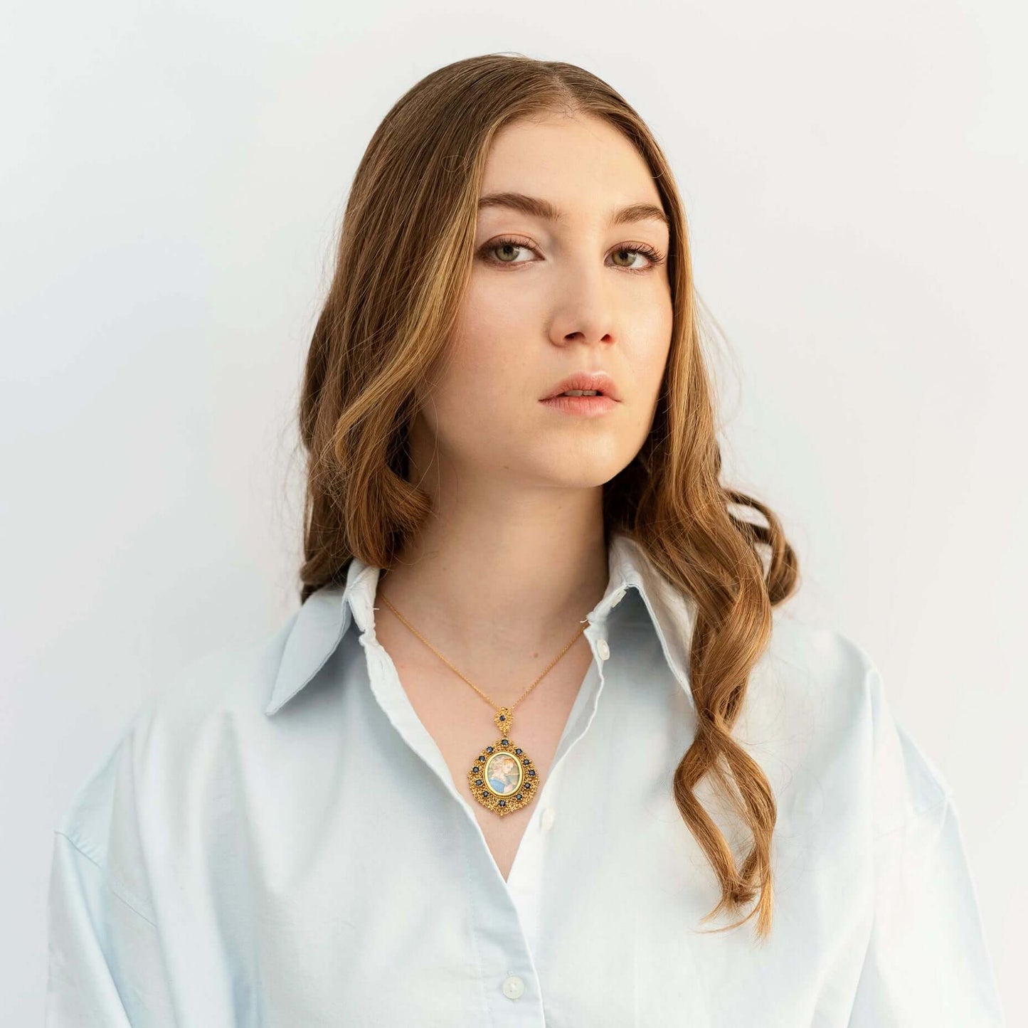 MADONNA OF LIPPI NECKLACE - GOLD AND SAPPHIRES