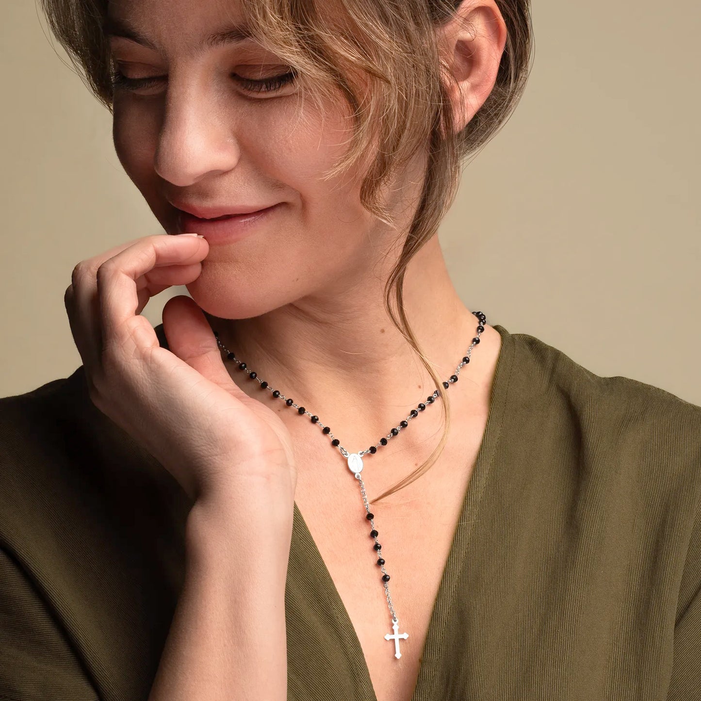 CRYSTAL ROSARY NECKLACE - SILVER
