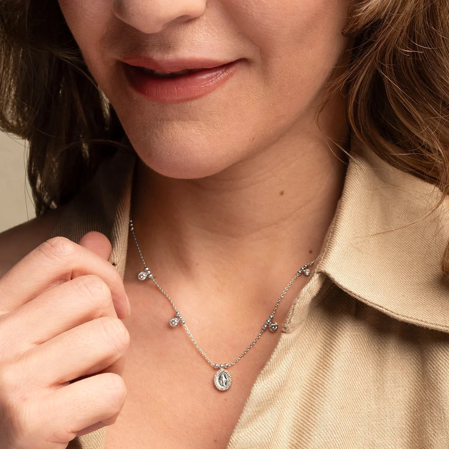 MIRACULOUS MEDAL NECKLACE - SILVER AND ZIRCONIA