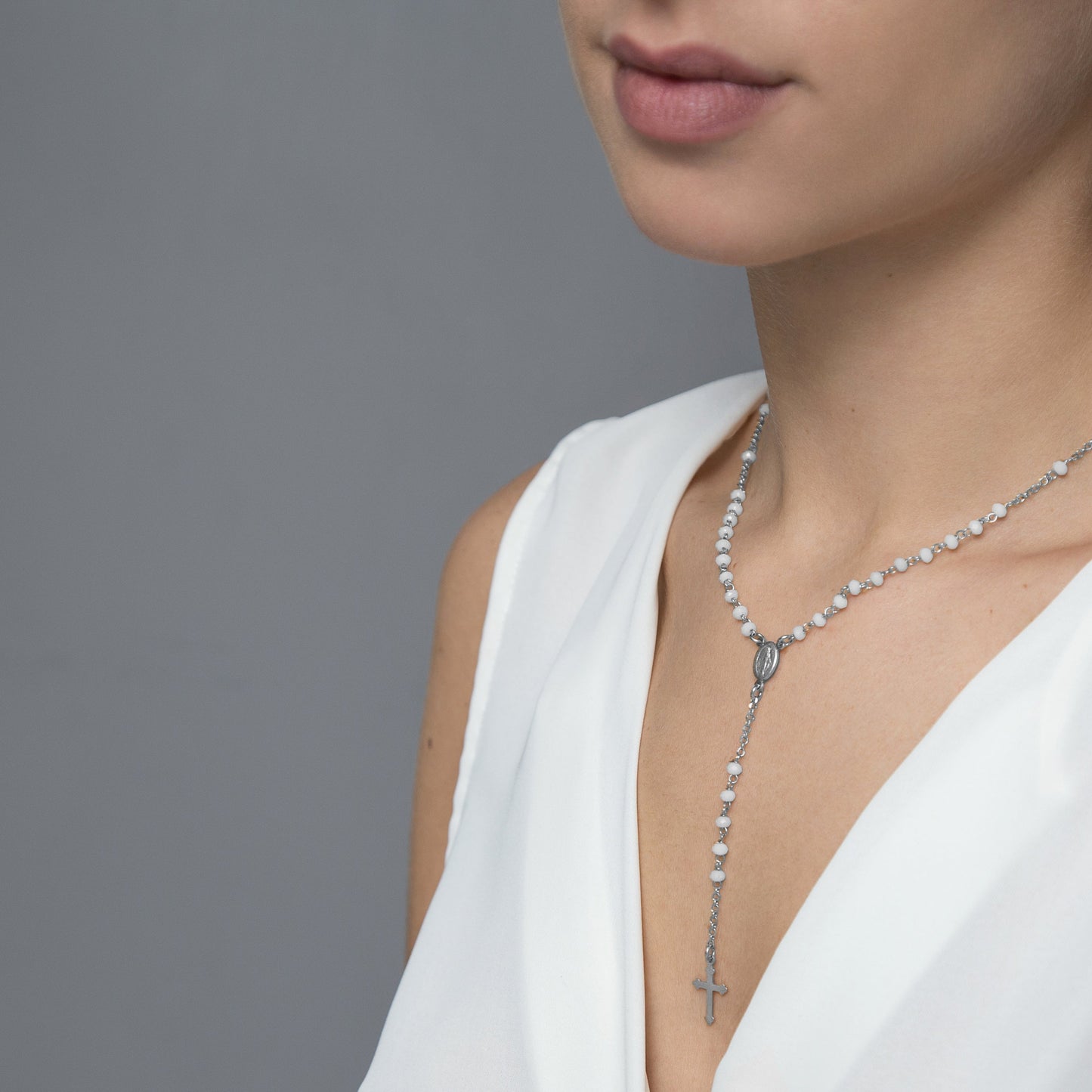 WHITE CRYSTAL ROZENKRANS KETTING - ZILVER